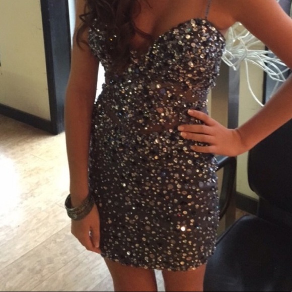 Mac Duggal Dresses & Skirts - Mac Duggal Short Dress